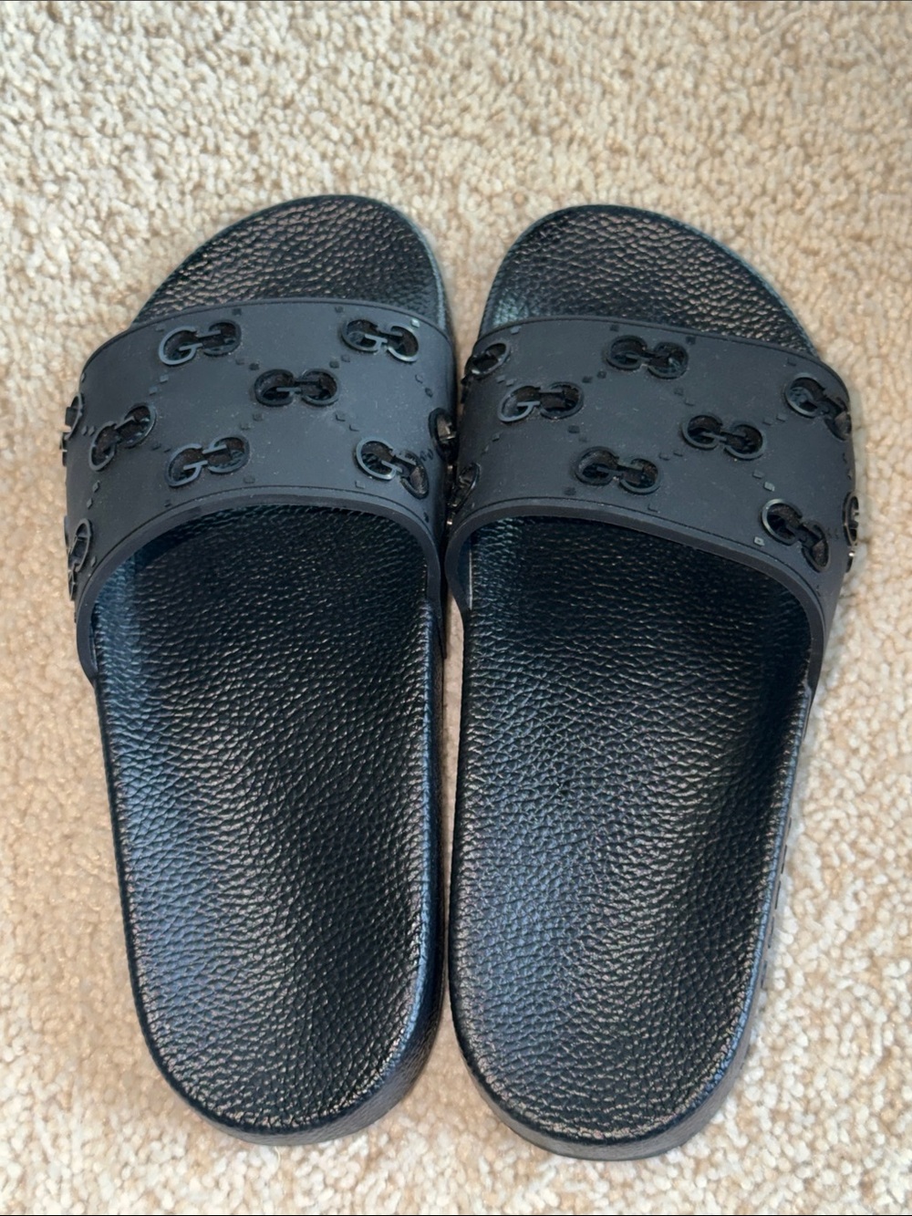 Gucci Black Logo Slide Sandals - Picture 2 of 3
